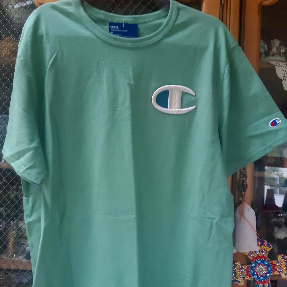 Von Maur Champion Men's XL Jersey T Shirt, New with Tags